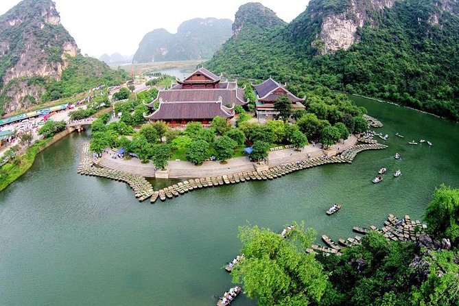 Bai Dinh - Trang An - Mua Cave Small Group Tour - Limousine Bus - Bai Dinh Pagoda: record-setting statues in a place that goes big