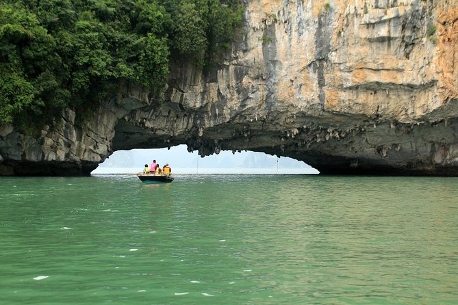 Bai Tu Long bay Boutique Cruise 2D/1N: Kayaking & swimming at pristine places - Onboard life: cooking class, Tai chi, board games, and squid fishing