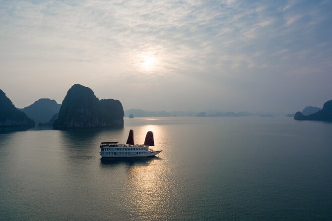 Bai Tu Long Bay Cruises Peaceful and Cozy Group Boat 2D1N - What makes this cruise work (and where to watch out)