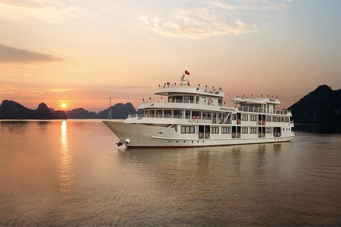 Bai Tu Long Bay Luxury Cruise 2D/1N: Kayaking & Swimming at the pristine places - What’s included (and what you’ll probably spend extra on)