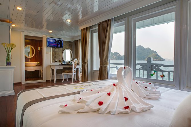 Bai Tu Long Bay Luxury Cruise 2D/1N: Visit Bai Tu Long bay & pristine places - Food, Cooking Class, and the Little Onboard Comfort Details