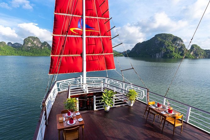 Bai Tu Long Luxury Day Cruise - Fishing Village, Kayak - Late-afternoon free time and sunset on Bai Tu Long