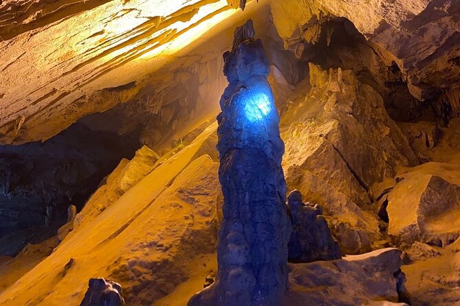 Ban Gioc Waterfall 1,2,3 days - Daily tour/Open tour/Private tour - Stop 1: Nguờm Ngao cave and the Bản Giốc area (geology in 2 hours)