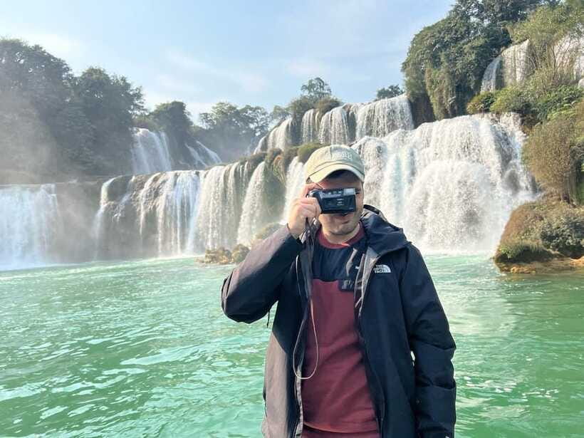 Ban Gioc Waterfall - God Eyes Mountain 1 Day By Car - Ngao Cave (Tiger Cave): stone shapes you can actually name