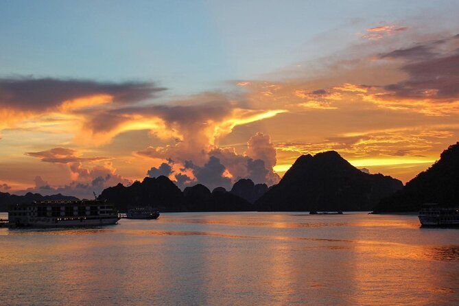 Beauty of Vietnam and Cambodia holidays and package in 15 days water way - The overnight soft-sleeper train: a smart pacing move