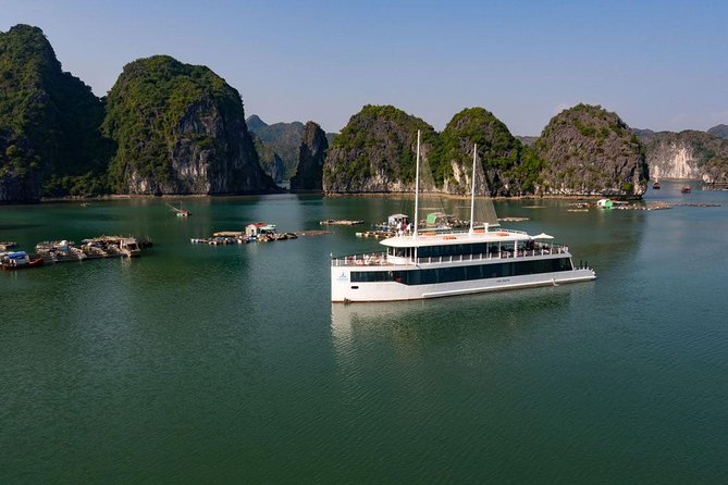 Best Cruise In Halong Bay - Jade Sails Cruise - Jade Sails Cruise: modern comfort that makes the schedule easier