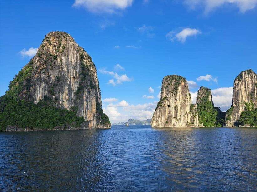 BEST Day Cruise Discover Untouched Beauty of Bai Tu Long Bay - Sailing Time and Lunch at Mat Quy and Teapot Islets