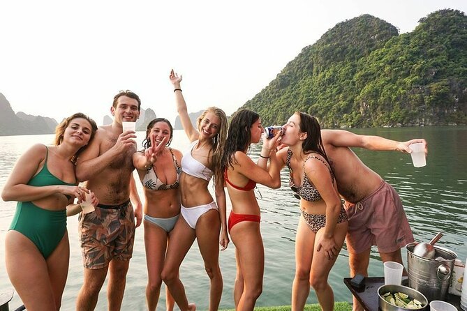 BEST Halong Bay Cruise 2 days 1 night - 5 stars - From Hanoi at 8:00: Getting to the Bay Without Wasting a Day