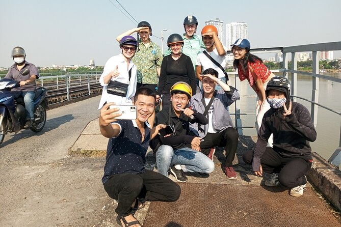 Best Hanoi Motorbike Tour: Local Guide, City Center & Countryside - West Lake Half-Round: A Break From Corner-to-Corner Riding