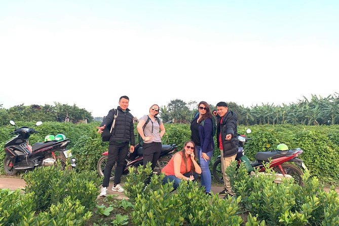 Best Hanoi Motorbike Tour: Local Guide, City Center & Countryside - B52 Lake: War History, Told Through Place