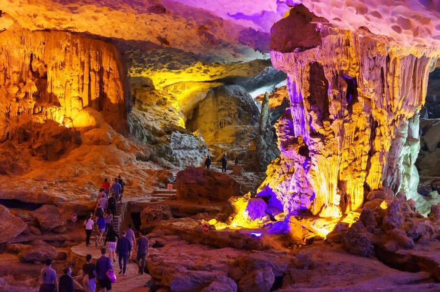 Best Price Ha Long Bay Day Trip with Kayaking and Cave Visit - Ba Hang area kayaking or bamboo boat: choose your adventure (and budget)
