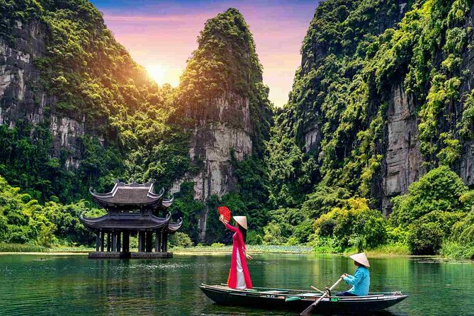 BEST RATE GUARANTEED 1 Day Trang An - Tam Coc - Mua Cave - Hoa Lu - Hoa Lu temples of the Dinh & Le Dynasties: the morning anchor