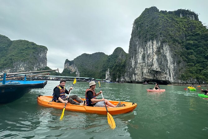 Best seller Halong bay 6 hours cruise - Cruise lunch on the water, with vegan options