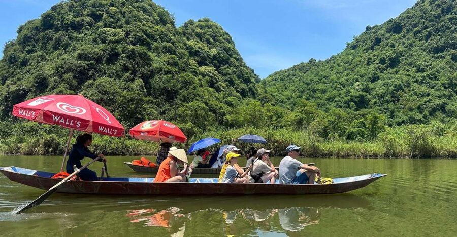 Best trip Perfume Pagoda Full Day - The ride south: what the countryside transfer is doing for you