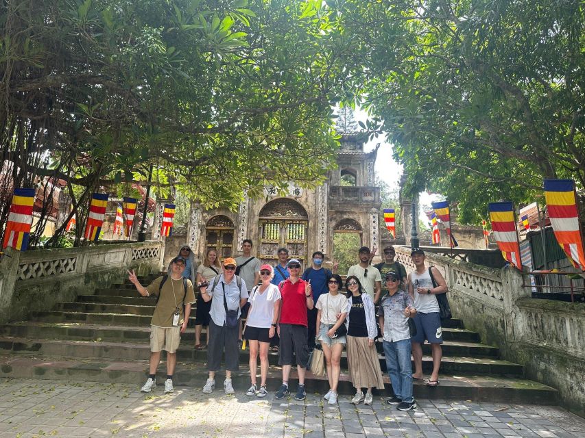 Best trip Perfume Pagoda Full Day - Arriving by water: the Yen River sampan ride