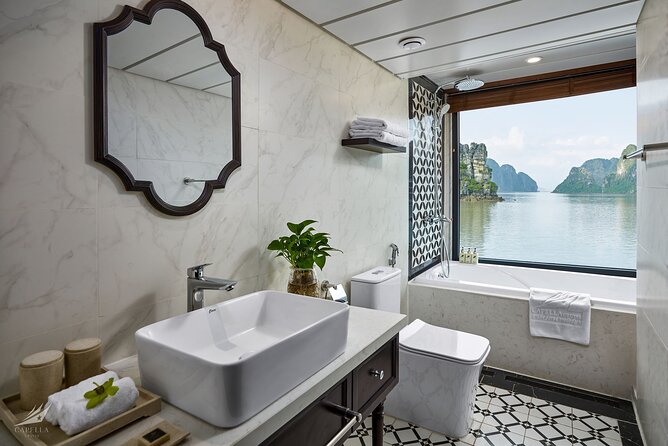 Capella Cruise 2Days/1Night With Cruise 6 Star All Included - Day 1: settling into Ha Long Bay without feeling rushed