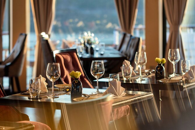 Capella Cruise 3-day Explore Halong Bay and Lan Ha Bay from Hanoi - Onboard Life: Food, Space, and Entertainment When You’re Not Touring