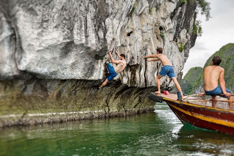 Cat Ba: Advanced Rock Climbing & Cliff Jumping Boat Tour - Morning vs Afternoon Sessions: Tide and Weather Actually Matter