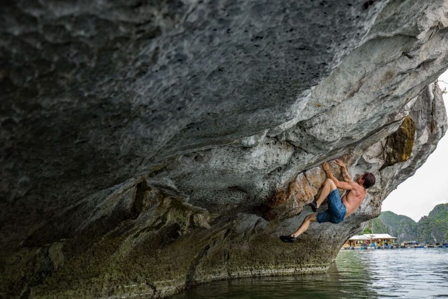 Cat Ba: Advanced Rock Climbing & Cliff Jumping Boat Tour - The Boats and the Small-Group Advantage (Up to 8 People)