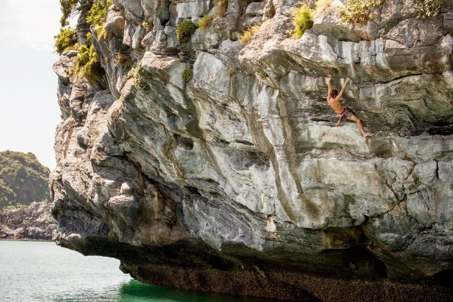 Cat Ba: Advanced Rock Climbing & Cliff Jumping Boat Tour - The Climbing Progression: From Easy Confidence to Real Challenges