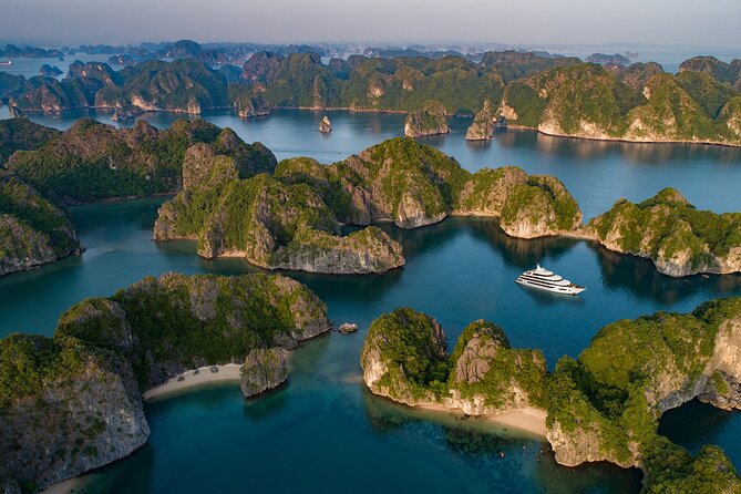 Cat Ba Cruise 2 Days 1 Night - Food, crew, and the small-group advantage (the stuff that makes it feel worth $90)