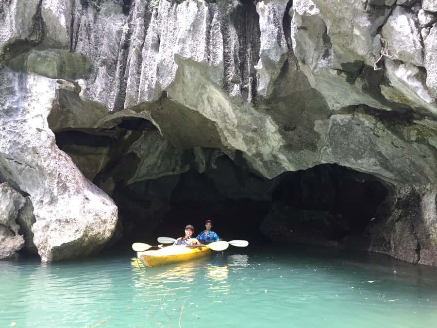 Cat Ba Island: Full-Day Cruise to Lan Ha Bay and Ha Long Bay - Kayak time in Bat, Dark, and Bright Caves (and a hidden lagoon)