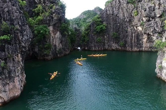 Catamaran Premium Cruise to Halong Bay & Lan Ha Bay in 1 Day Tour - Practical tips to make the day smoother (and more fun)