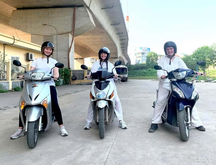 Chicks n Bikes: Customised Motorbike Riding Lesson in Hanoi - The value of $45 in Hanoi terms