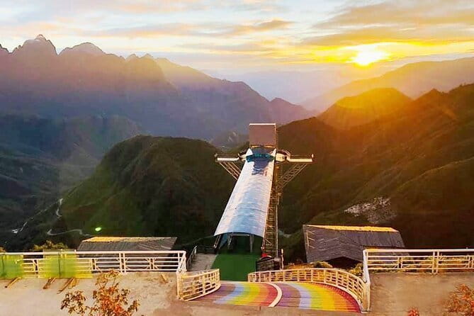 Cloud Dragon Skywalk and Silver Waterfall Tour From Sapa - Cloud Dragon Skywalk and Rong May Glass Bridge: the height test