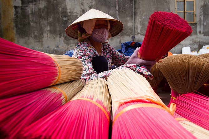 Colors of Incense village Quang Phu Cau - Hanoi to Quang Phu Cau: why the early drive matters
