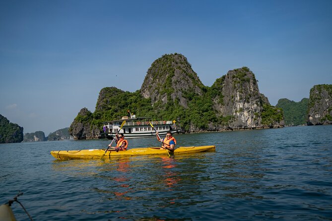Cong Cruise Full-day Explore Halong Bay - Sunset party and pho roll cooking class on the sundeck