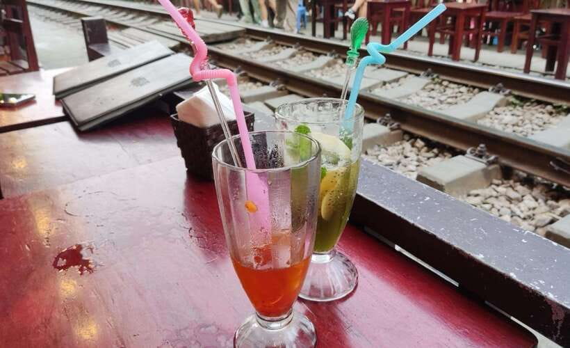 Craving in Hanoi: Gastronomic tour with Train Street - Why this Hanoi Old Quarter food walk ends at Train Street