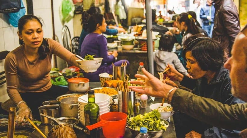 Craving in Hanoi: Gastronomic tour with Train Street - Train Street timing: watching the alley change for a passing train