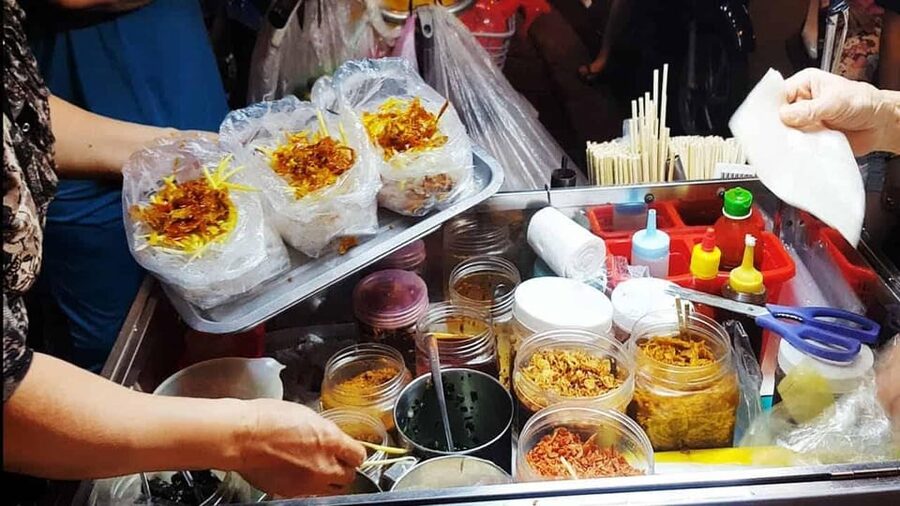 Craving in Hanoi: Gastronomic tour with Train Street - Price and value: is $44 for 2.5 hours fair?