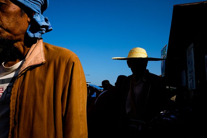 Cultural Hanoi Photo Walk - A Street Photography Tour - First Stop at Hào Café: Culture Talk That Sharpens Your Eye