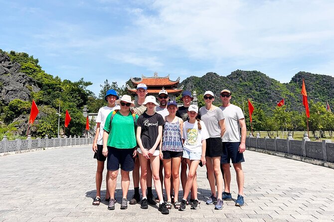 Day Tour at Hoa Lu, Tam Coc and Ninh Binh in Vietnam - Lunch at midday: included, filling, and mostly about timing