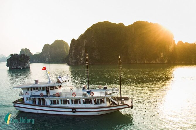 DELUXE Halong Bay Day Tour From Hanoi, Daily Operated 2024 - 2025 - Sung Sot Cave and Ti Top Island Swim-Climb
