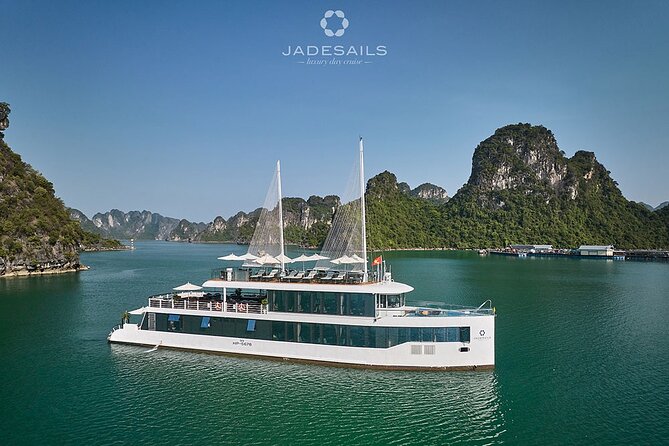 DELUXE Halong Bay Day Tour From Hanoi, Daily Operated 2024 - 2025 - Kayaking and Bamboo Boat Time in Luon and Dark-Bright Caves