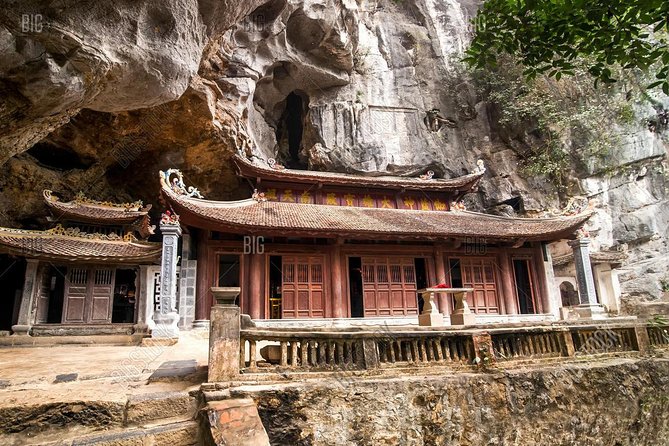 Discover Trang An Natural World Heritage, Bich Dong Pagoda, Cycling Day Tour - Bich Dong Pagoda at late morning: calm views and clear context