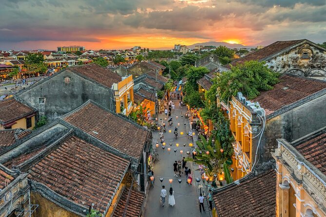 Discover Vietnam - Cambodia - Thailand in 22 Days - Ho Chi Minh City to the Mekong Delta: war memory plus family riverside life