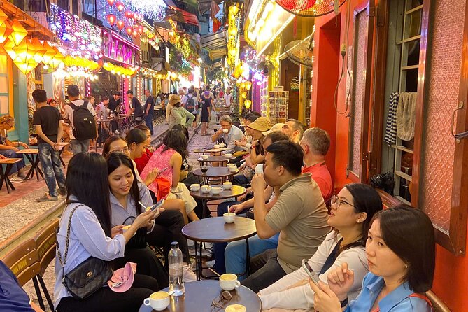 Discovery Inside Ha Noi City Tour By Vespa - West Lake and Hồ Truc Bạch: short lake breaks that reset your senses