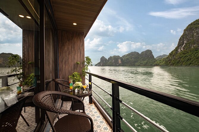 Dora Cruise – Best 2D1N Luxury Cruise in Halong & Lan Ha Bay - The return to Tuan Chau: how disembarkation and Hanoi drop-off work