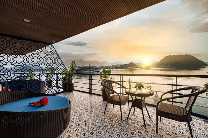 Doris 5 Star Cruise 2 Days 1 Night(Ha Long Bay+Lan Ha Bay) - Dark & Bright Cave (Hang Sang & Toi) by bamboo boat