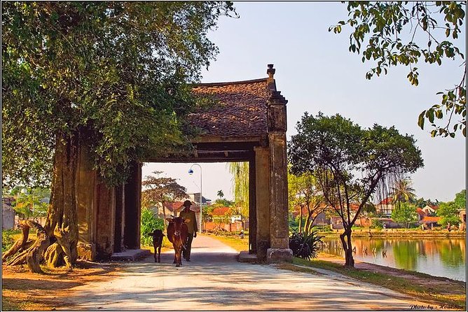 Duong Lam Ancient Village full day tour from Hanoi & experiencing local life - Duong Lam Ancient Village: why this day trip doesn’t feel staged