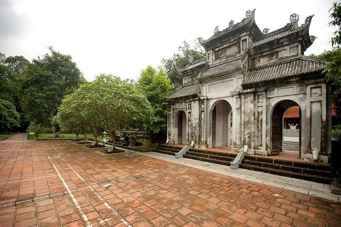Duong Lam Ancient Village Private Tour: Ancient Vestage, Fortress - Price and value: what $95 buys you in real terms