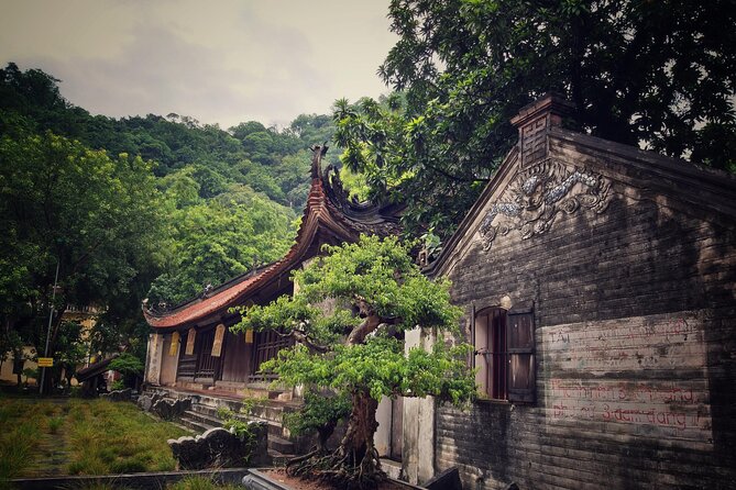 Duong Lam ancient village - Thay Pagoda - Van Phúc silk - Sugar Cane Pagoda Walk: A Temple Stop With a Specific Reputation