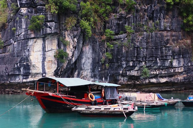 Excursion to Ha Long Bay with Titop Island and kayaking in Luon Cave - Surprise Cave (Sung Sot): the cave stop that people talk about for a reason