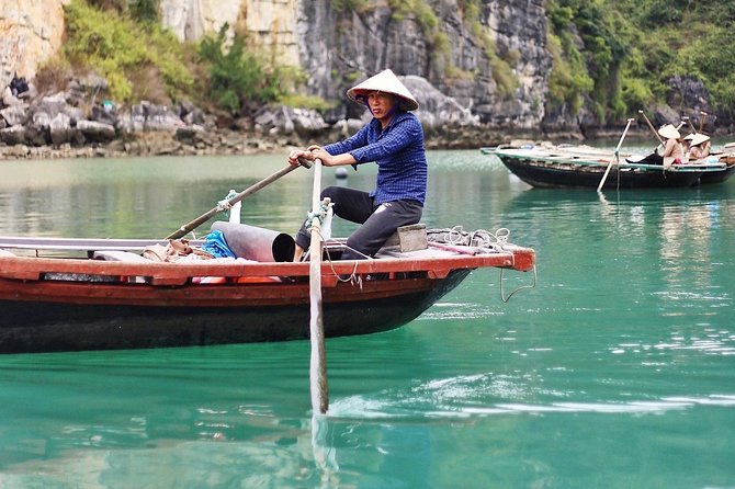 Excursion to Ha Long Bay with Titop Island and kayaking in Luon Cave - Sunset party vibes and the return to Hanoi