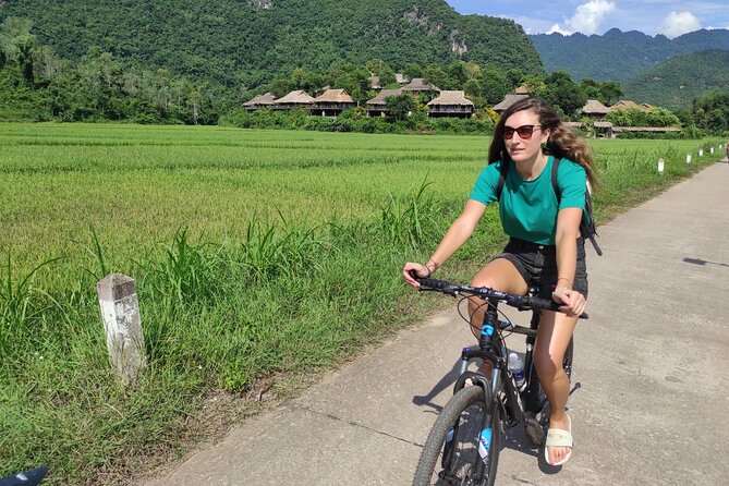 Explore Mai Chau and Pu Luong 2-Day Tour - Thung Khe Pass and Mai Chau Lodge lunch: the first big taste of the region