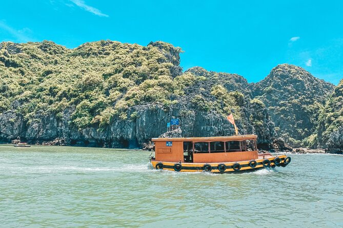 Explore The Beauty Of Cat Ba Island – Hai Phong 2 Day Deluxe Trip - Ba Trai Dao (Three Peach Beach): The Swim and Photo Hour